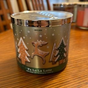 Bath and body works 3 wick candle